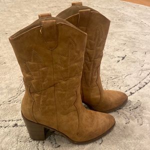 Cowboy/Western Boots